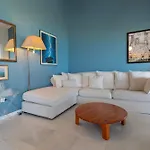 Andromeda Beachfront Experience Vilă *