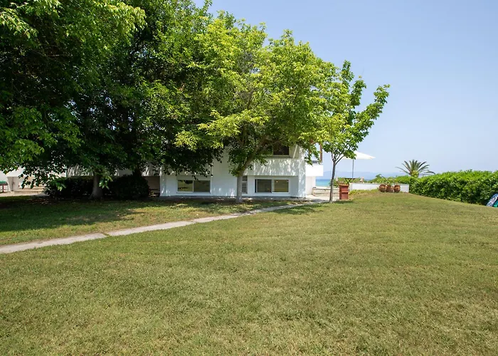 别墅 Andromeda Beachfront Experience