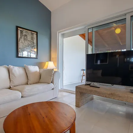 Andromeda Beachfront Experience *