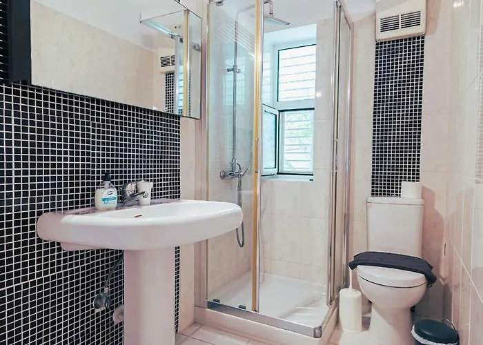 Andromeda Beachfront Experience * ペフコホリ