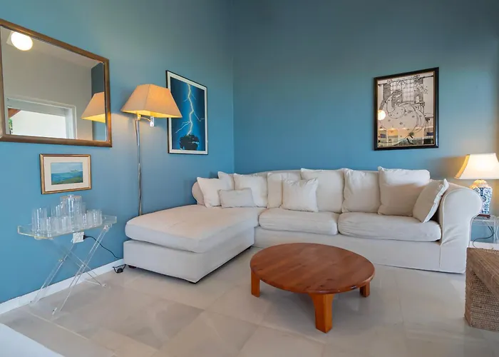 Andromeda Beachfront Experience ヴィラ *